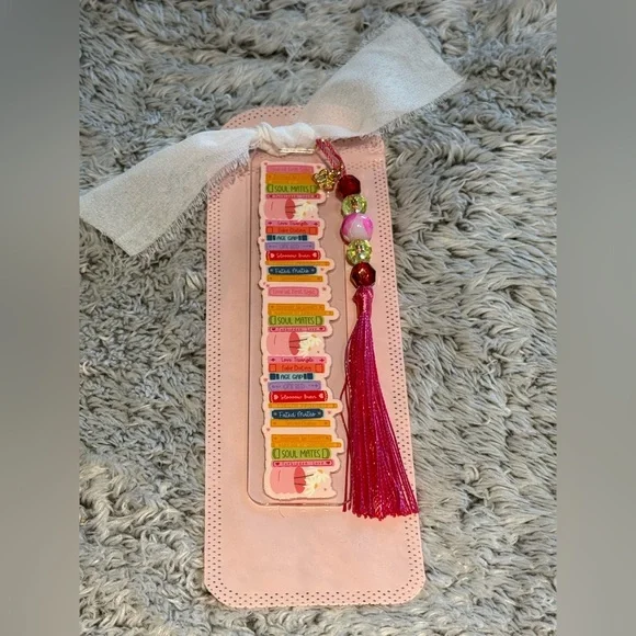 Acrylic bookmark “books” design, tassel and beads. NWOT - Picture 5 of 7